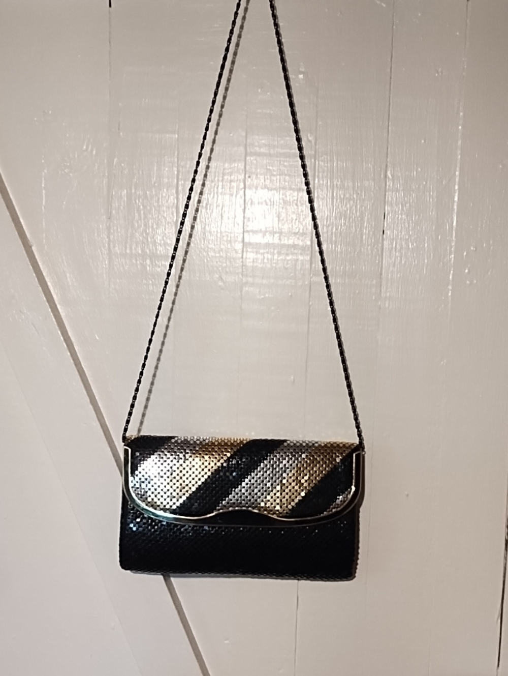 And Others Black and Gold Sequin Crossbody Evening Bag EUC. Gorgeous.